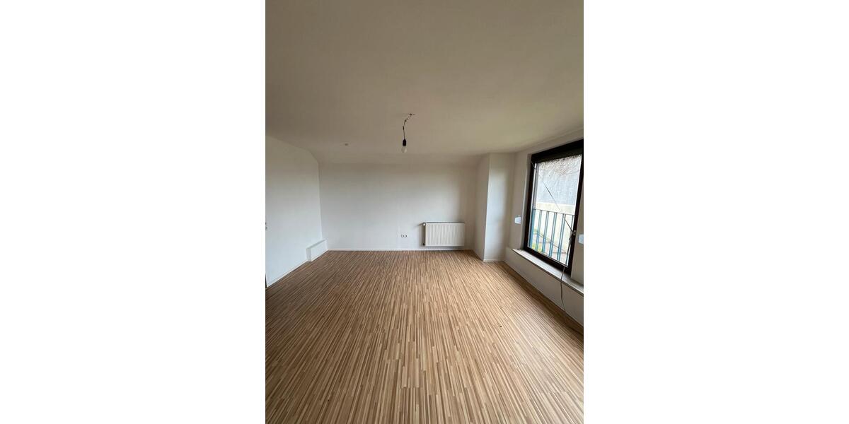 Dachgeschoßwohnung Lüdenscheid Augustenthal - 2 Zimmer, 65 m&sup2;, 600&euro; | Angebot:25857336