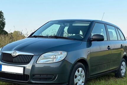 Skoda Fabia 169.000 km 2.599 &euro; Meinerzhagen 58540