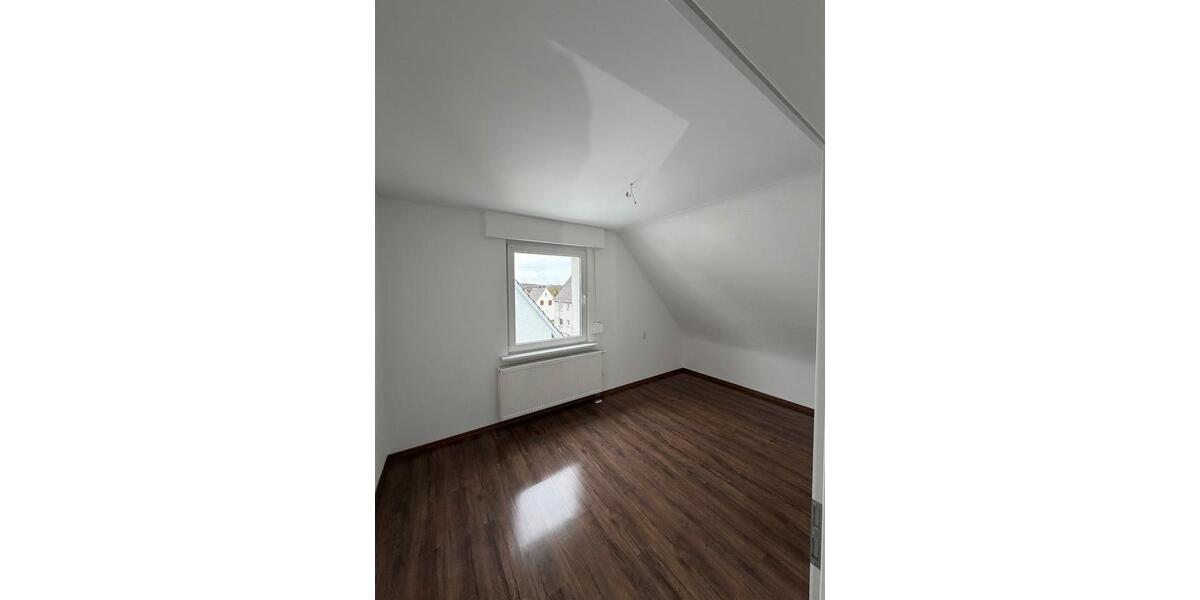Dachgeschoßwohnung Menden (Sauerland) Berkenhofskamp - 3 Zimmer, 59 m&sup2;, 530&euro; | Angebot:25979605