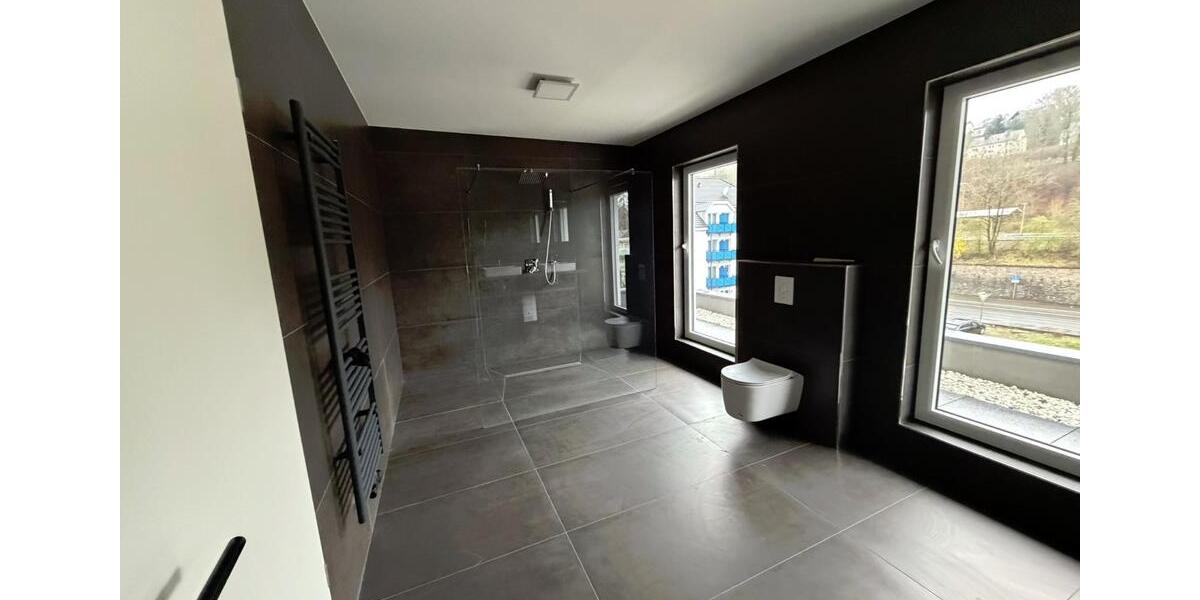 Einfamilienhaus Gummersbach Berstig Süd - 2 Zimmer, 200 m&sup2;, 1.720&euro; | Angebot:25646834