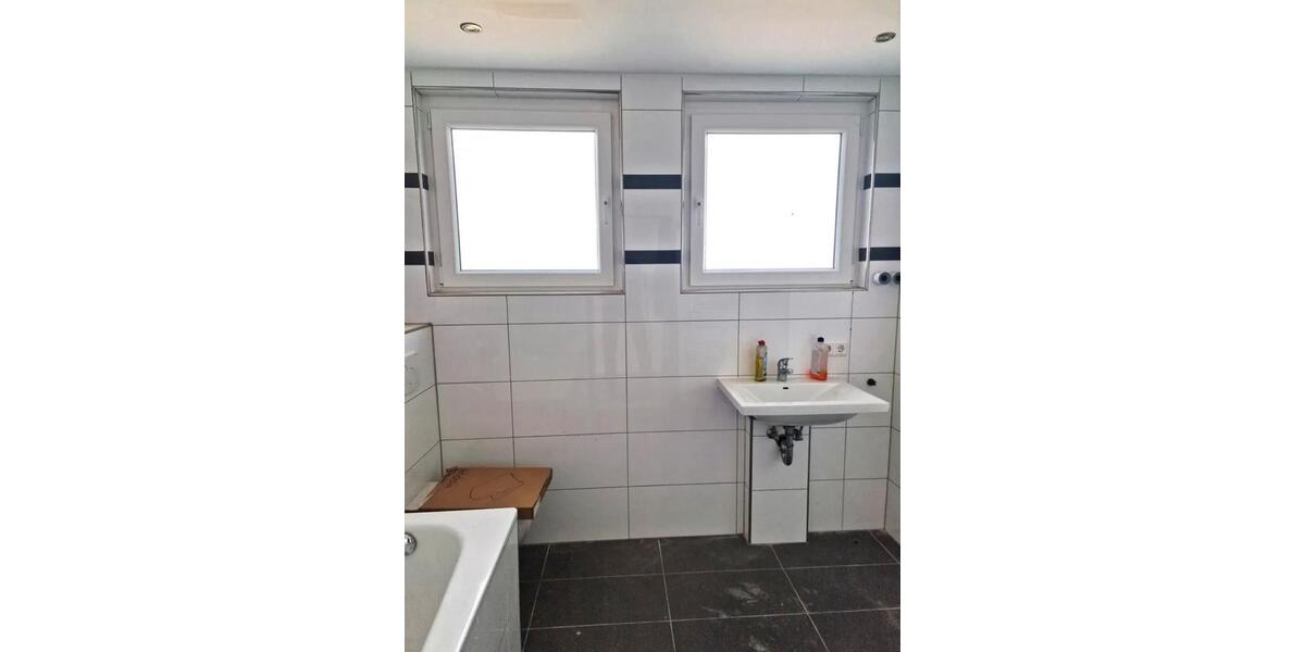 Einfamilienhaus Hückeswagen - 5 Zimmer, 300 m&sup2;, 719.000&euro; | Angebot:25992366