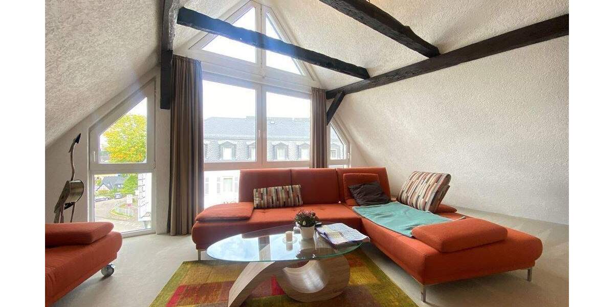 Wohnen mitten im Stadtzentrum - 4-Zimmer Mietwohnung mit Terrasse - Etagenwohnung Meinerzhagen | Angebot:23978285