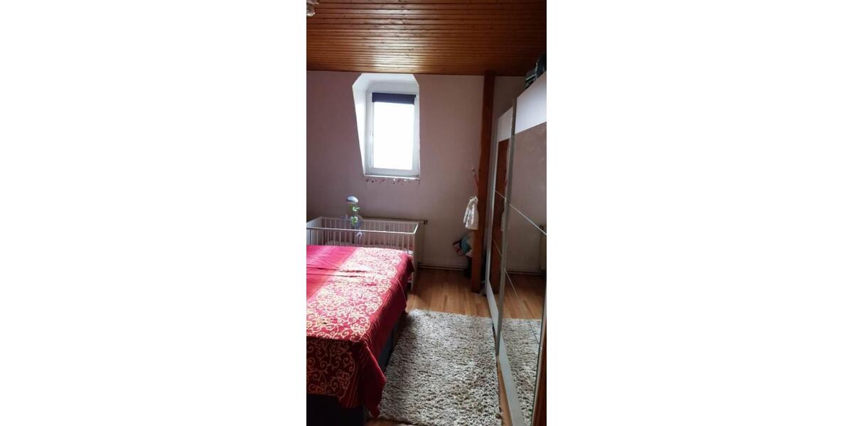 Dachgeschoßwohnung Iserlohn - 4 Zimmer, 82 m&sup2;, 498&euro; | Angebot:23908120