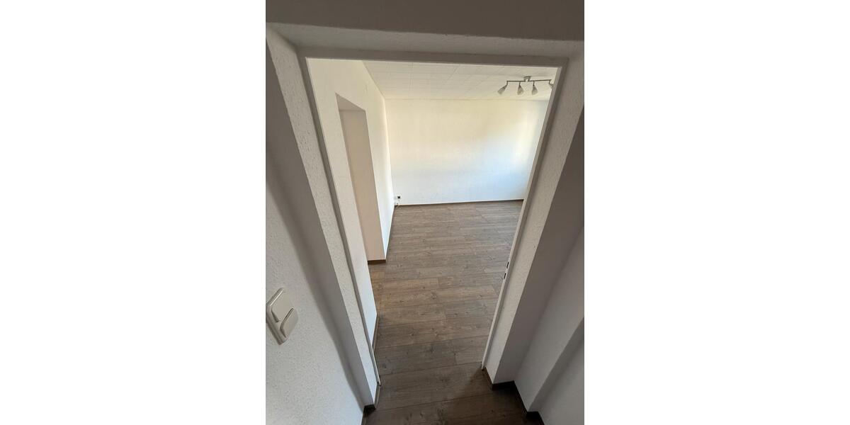 Erdgeschoßwohnung Lüdenscheid - 2 Zimmer, 35 m&sup2;, 400&euro; | Angebot:25903105