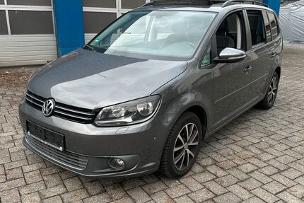 VW Touran 158.000 km 2.999 &euro; Gummersbach 51645