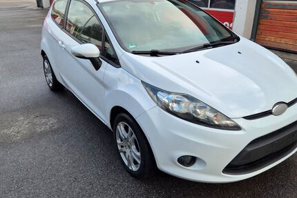 Ford Fiesta 192.622 km 2.450 &euro; Menden 58710