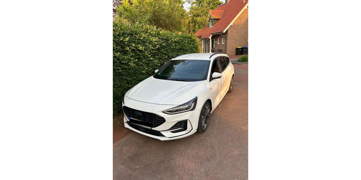 Ford Focus 81.000 km 17.200 &euro; Gummersbach 51643