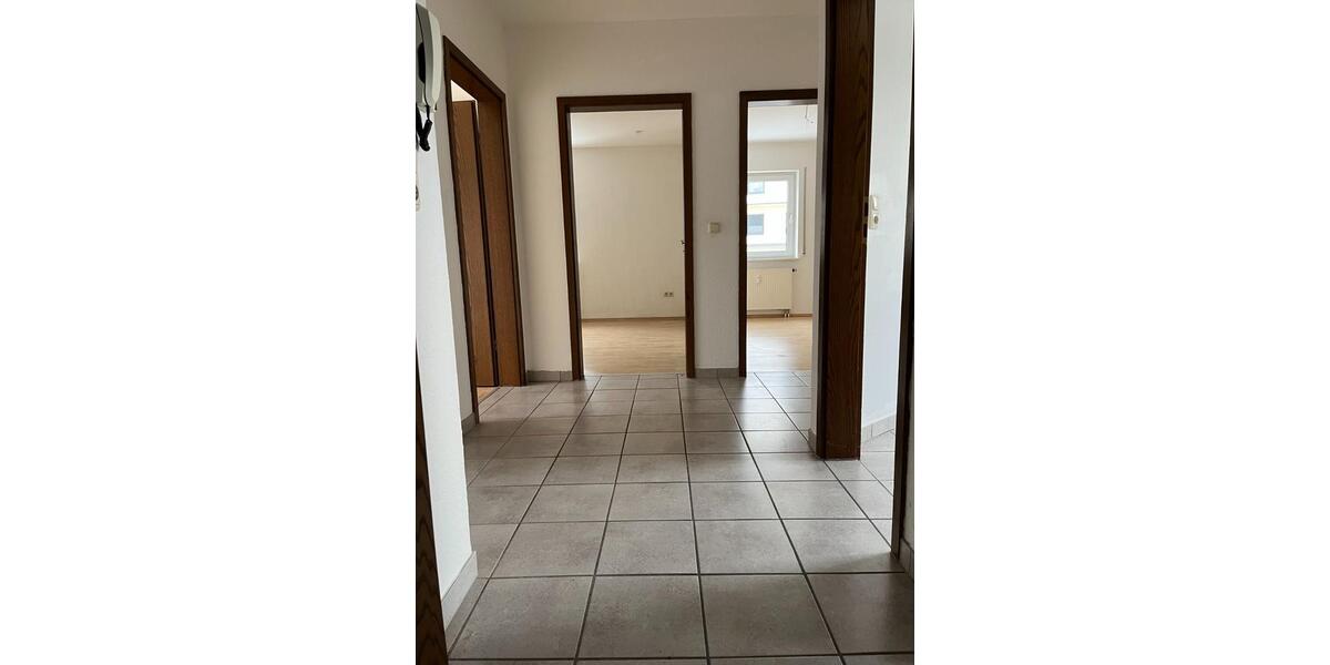 Dachgeschoßwohnung Werdohl - 3 Zimmer, 69 m&sup2;, 450&euro; | Angebot:25570064