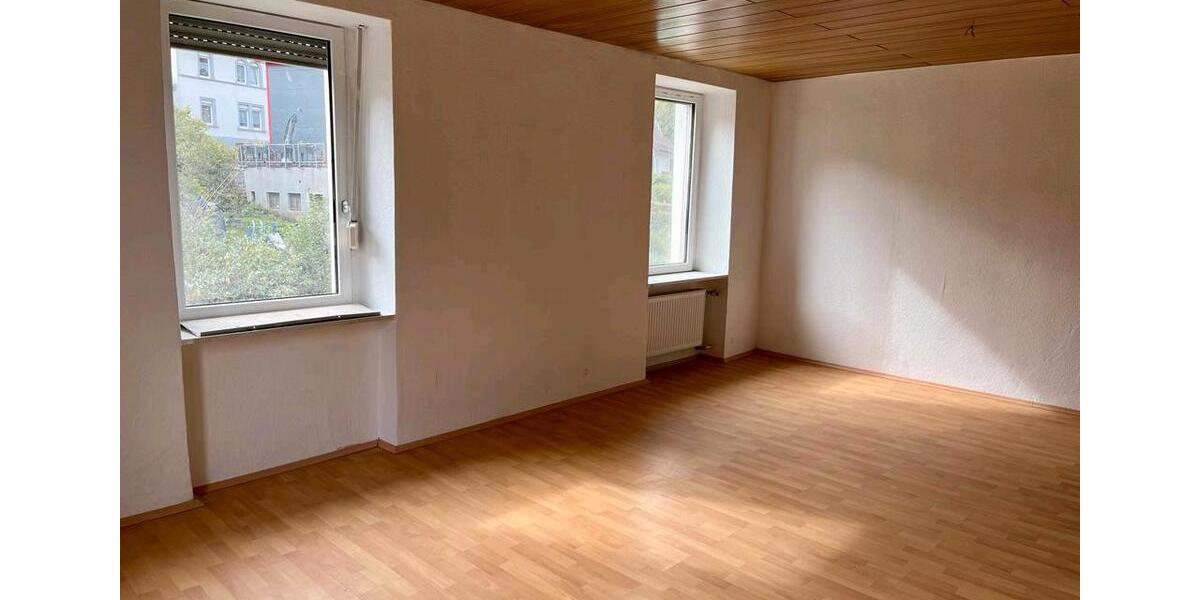 Etagenwohnung Werdohl - 3 Zimmer, 80 m&sup2;, 600&euro; | Angebot:26584536