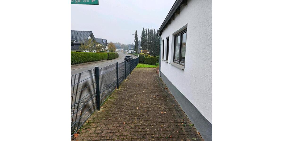 Mehrfamilienhaus, Wohnhaus Lindlar - 9 Zimmer, 238 m&sup2;, 549.000&euro; | Angebot:25924486