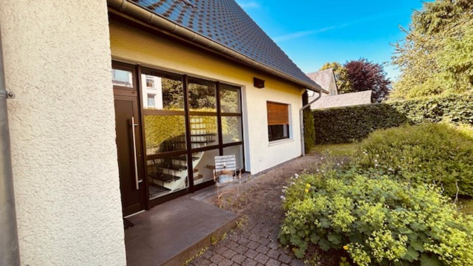 Etagenwohnung Halver - 3 Zimmer, 117 m&sup2;, 900&euro; | Angebot:23226715