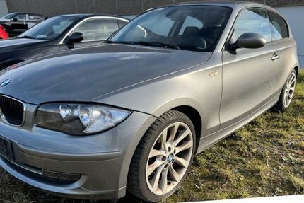 BMW 118 213.000 km 2.990 &euro; Wipperfürth 51688