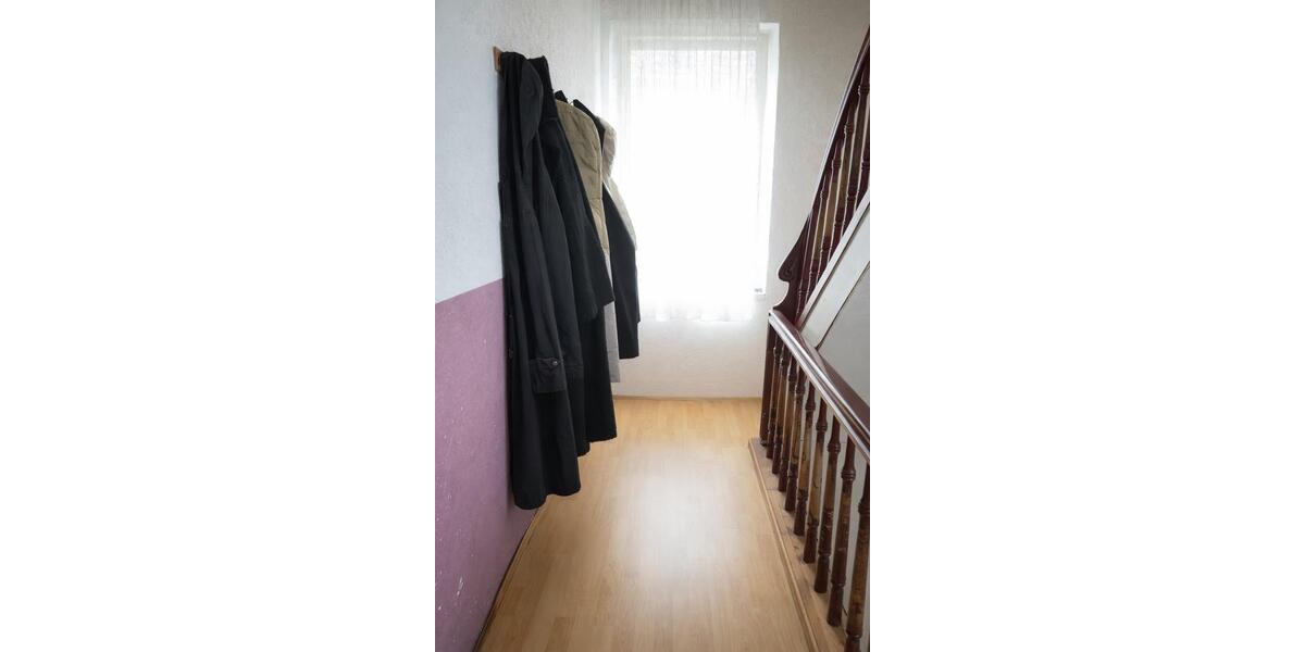 Doppelhaushälfte Altena - 9 Zimmer, 170 m&sup2;, 154.000&euro; | Angebot:26998917