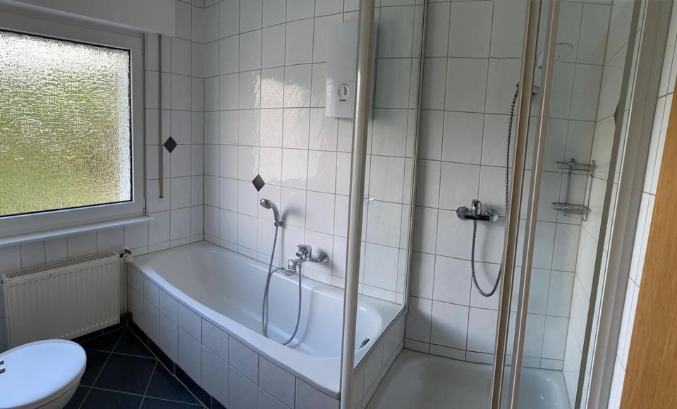 Etagenwohnung Engelskirchen - 3.5 Zimmer, 110 m&sup2;, 800&euro; | Angebot:25407458