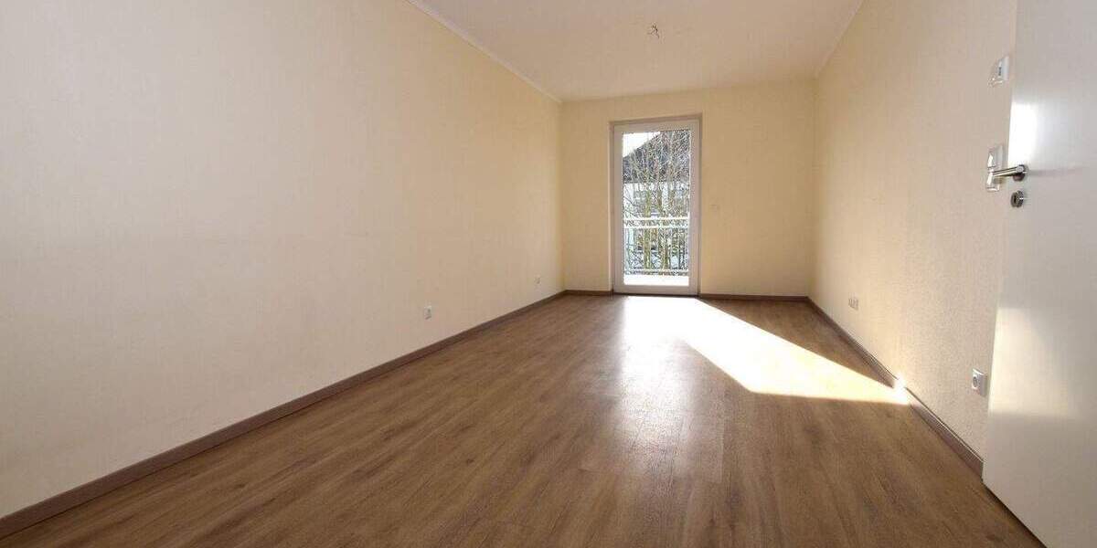 Etagenwohnung Hemer - 2 Zimmer, 83 m&sup2;, 995&euro; | Angebot:26470808