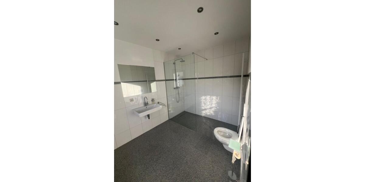 Etagenwohnung Gummersbach - 1 Zimmer, 14 m&sup2;, 350&euro; | Angebot:25547468