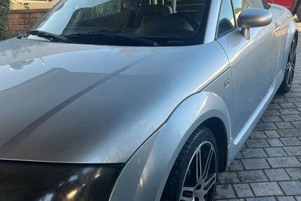 Audi TT 222.080 km 4.999 &euro; Iserlohn 58642