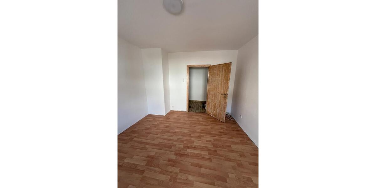 Etagenwohnung Hagen Hohenlimburg - 4 Zimmer, 82 m&sup2;, 1.150&euro; | Angebot:26001677