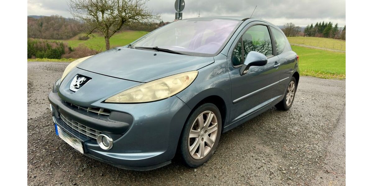 Peugeot 207 222.000 km 550 &euro; Bergneustadt 51702