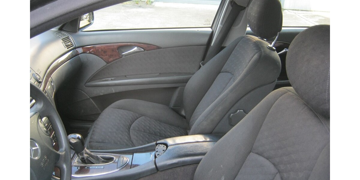 Mercedes-Benz E 220 CDI 288.000 km 1.999 &euro; Bergneustadt 51702