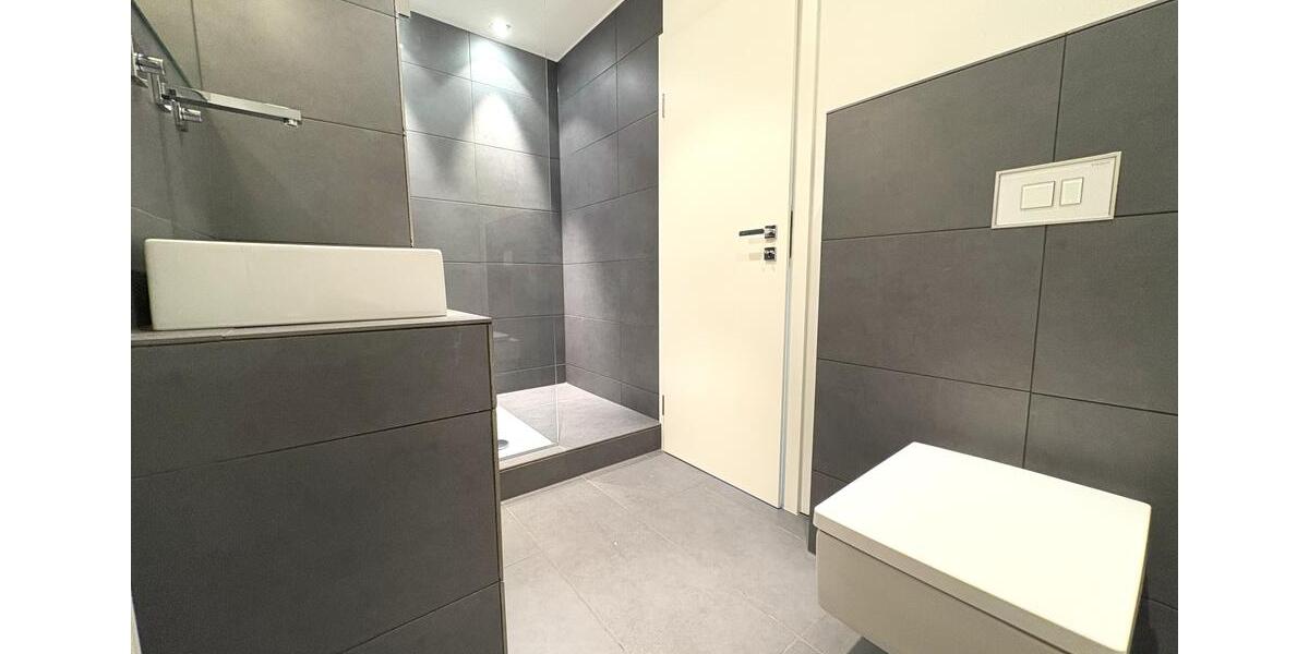 Etagenwohnung Lüdenscheid Othlinghausen - 3 Zimmer, 140 m&sup2;, 1.400&euro; | Angebot:25750103