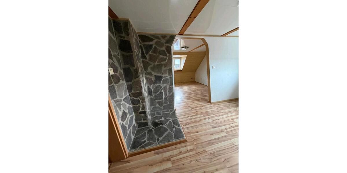 Einfamilienhaus Bergneustadt - 5 Zimmer, 130 m&sup2;, 245.000&euro; | Angebot:25547124