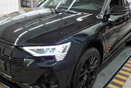 Audi e-tron 41.995 km 37.100 &euro; Hagen 58091