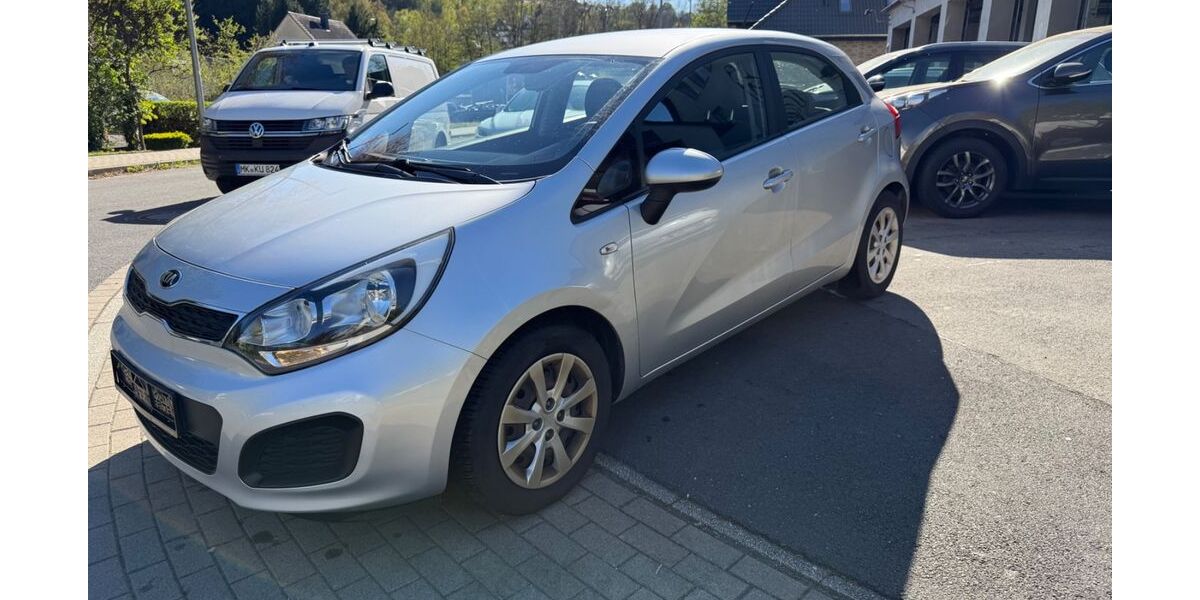 Kia Rio 143.200 km 6.000 &euro; Lüdenscheid 58515