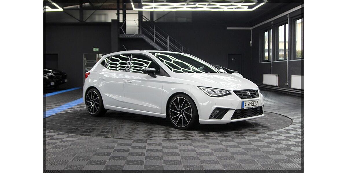 Seat Ibiza 97.000 km 13.999 &euro; Hemer 58675