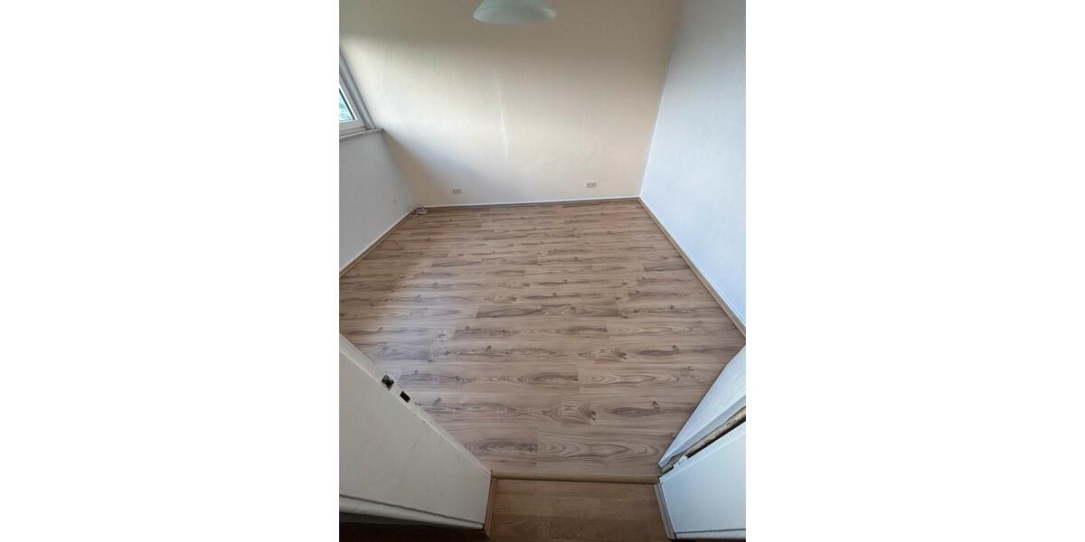 Etagenwohnung Gummersbach Berstig Süd - 3 Zimmer, 86 m&sup2;, 690&euro; | Angebot:25822532