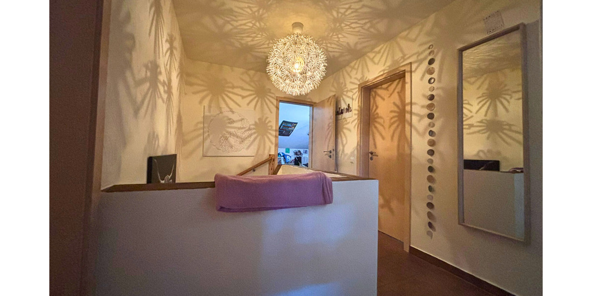 Doppelhaushälfte Neuenrade - 6 Zimmer, 144 m&sup2;, 248.500&euro; | Angebot:25899162