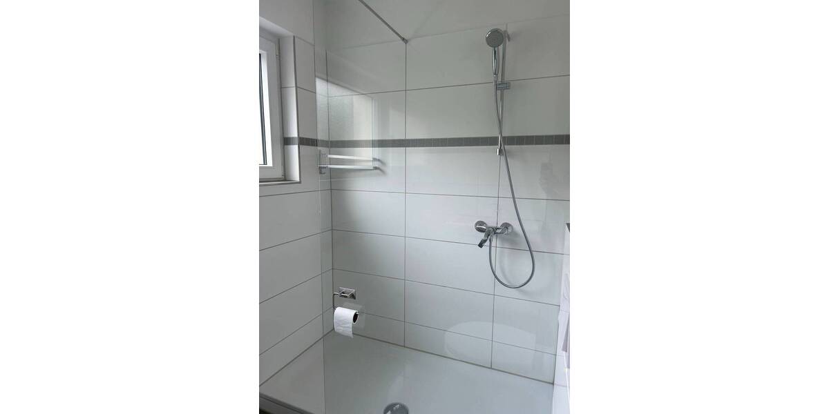 Etagenwohnung Gummersbach Reininghausen - 4 Zimmer, 98 m&sup2;, 1.125&euro; | Angebot:26909114