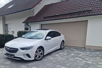 Opel Insignia 95.000 km 21.990 &euro; Kierspe 58566