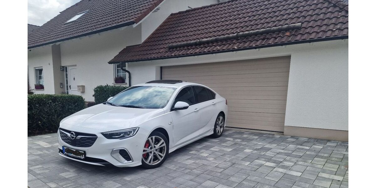 Opel Insignia 95.000 km 21.990 &euro; Kierspe 58566