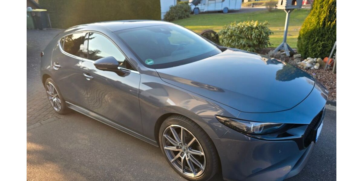 Mazda 3 62.796 km 15.899 &euro; Reichshof 51580