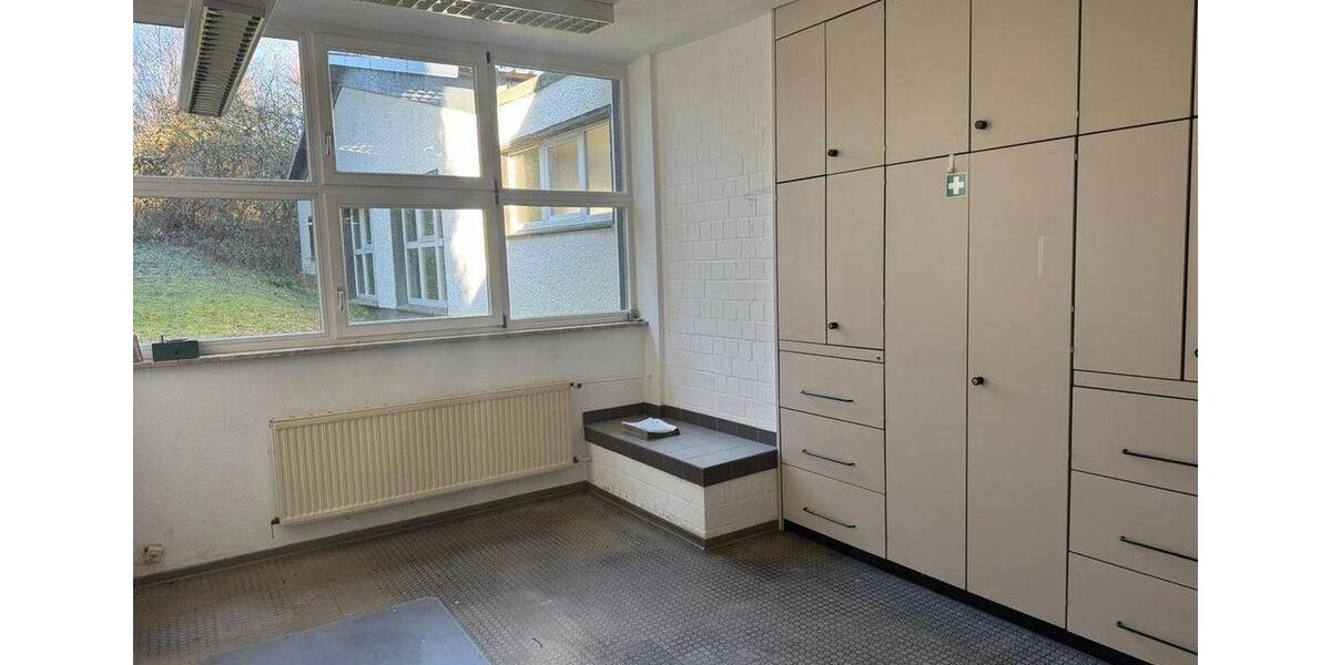 Gewerbeobjekt Balve - 3.950&euro; | Angebot:24513889