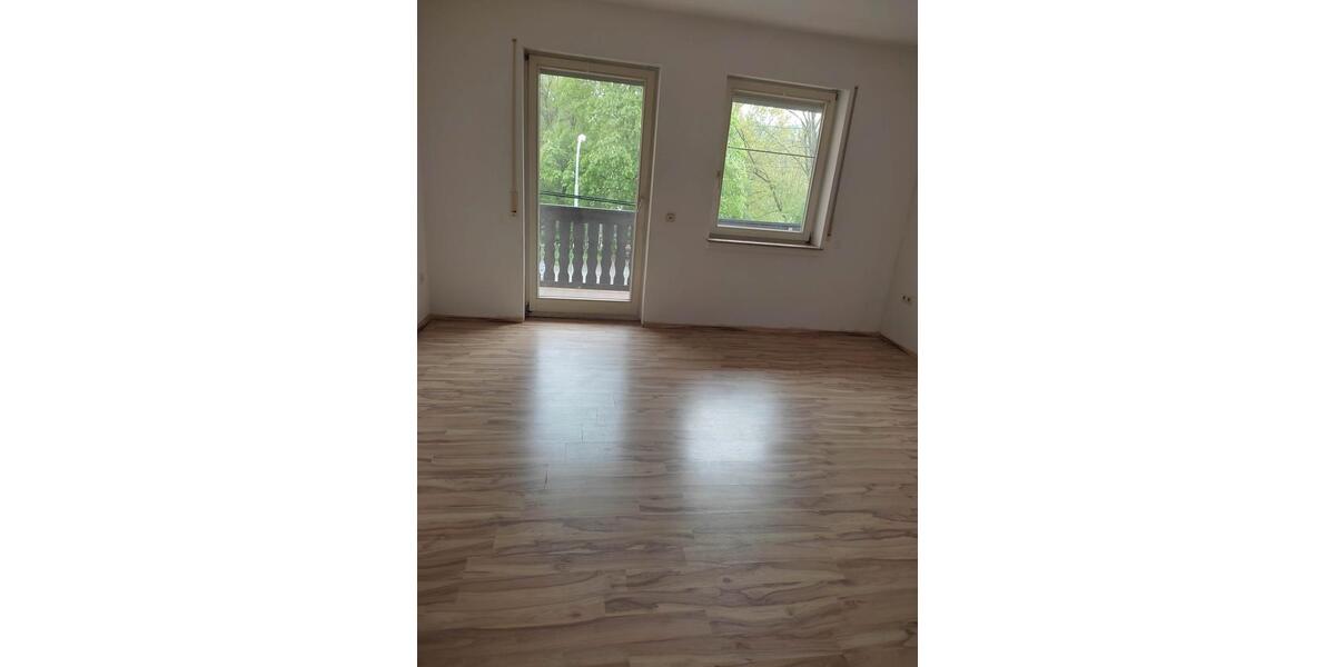 Etagenwohnung Plettenberg - 2 Zimmer, 67 m&sup2;, 400&euro; | Angebot:21653112