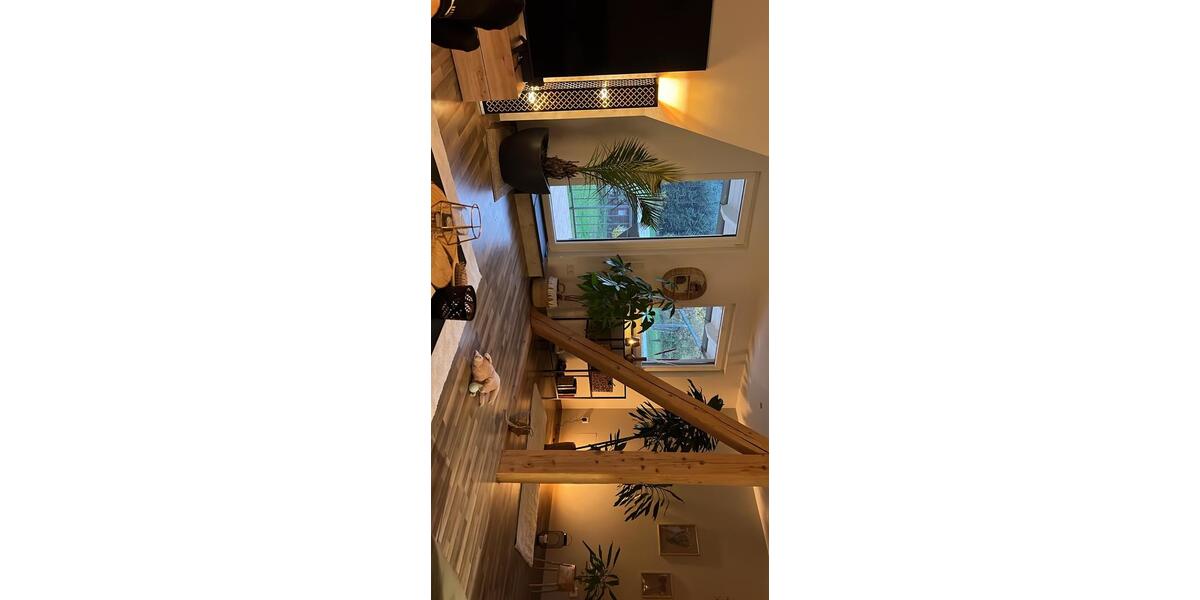 Dachgeschoßwohnung Sundern (Sauerland) - 4 Zimmer, 130 m&sup2;, 807&euro; | Angebot:25637274