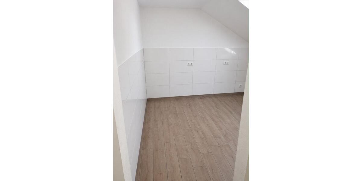 Dachgeschoßwohnung Hagen Dahl - 2 Zimmer, 40 m&sup2;, 420&euro; | Angebot:26692992