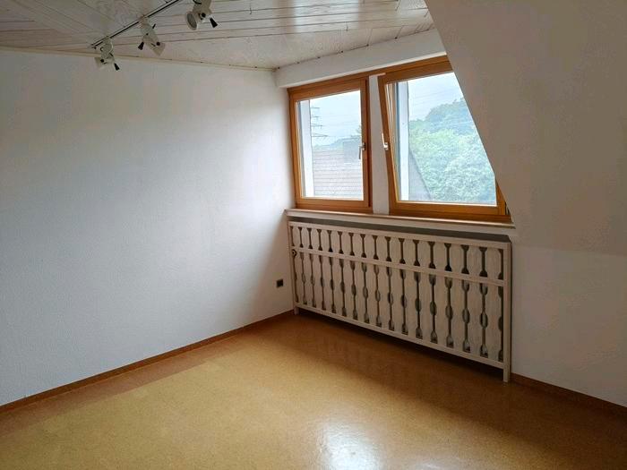 Doppelhaushälfte Lüdenscheid - 5 Zimmer, 183 m&sup2;, 279.000&euro; | Angebot:26891930