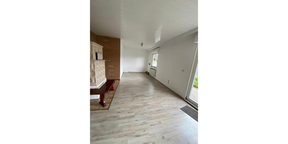 Einfamilienhaus Gummersbach Berstig Süd - 5 Zimmer, 150 m&sup2;, 1.000&euro; | Angebot:25371516