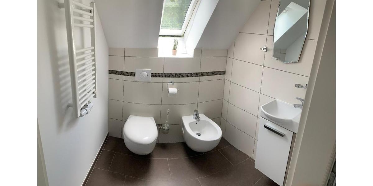 Etagenwohnung Reichshof - 7 Zimmer, 156 m&sup2;, 285.000&euro; | Angebot:26994427