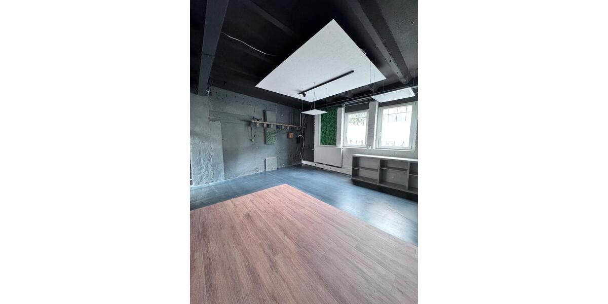 Loft - Studio - Atelier Menden (Sauerland) - 3 Zimmer, 241 m&sup2;, 1.800&euro; | Angebot:24930538