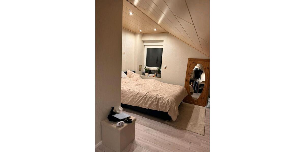 Dachgeschoßwohnung Olpe - 4 Zimmer, 75 m&sup2;, 680&euro; | Angebot:24983712