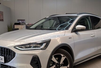 Ford Focus 48.267 km 17.950 &euro; Menden (Sauerland) 58708