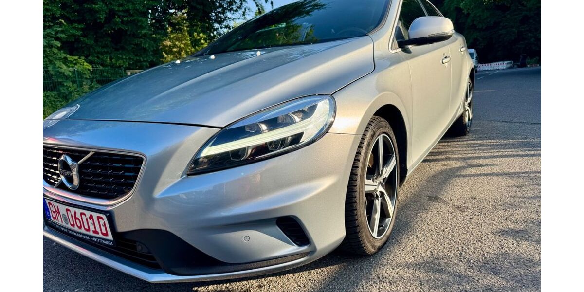 Volvo V40 25.000 km 17.999 &euro; Engelskirchen 51766