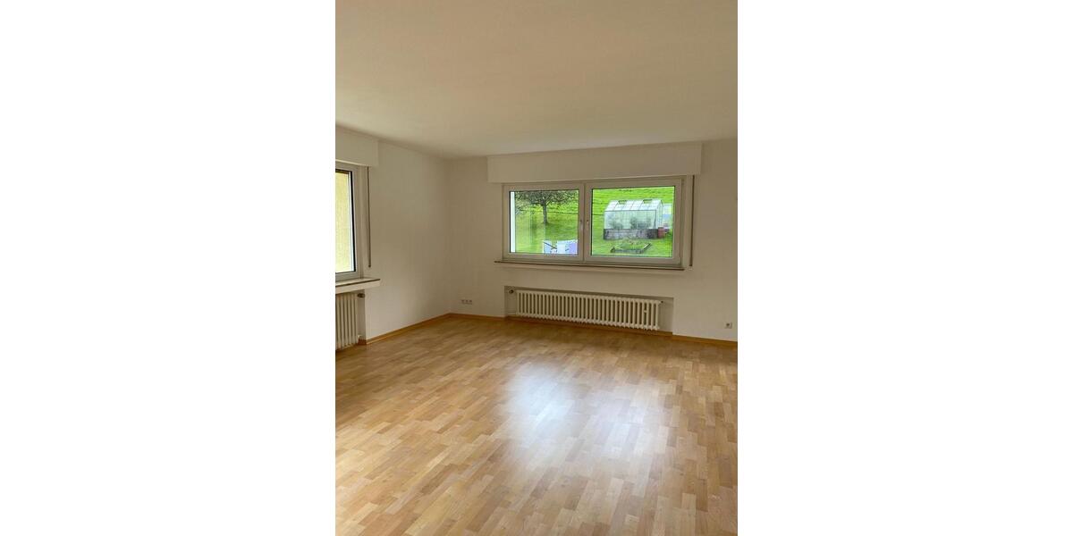 Etagenwohnung Engelskirchen - 3.5 Zimmer, 110 m&sup2;, 800&euro; | Angebot:25407458
