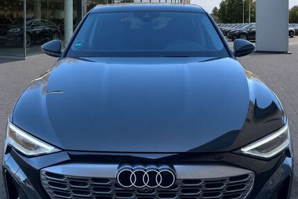 Audi Q8 e-tron 22.000 km 42.499 &euro; Kierspe 58566