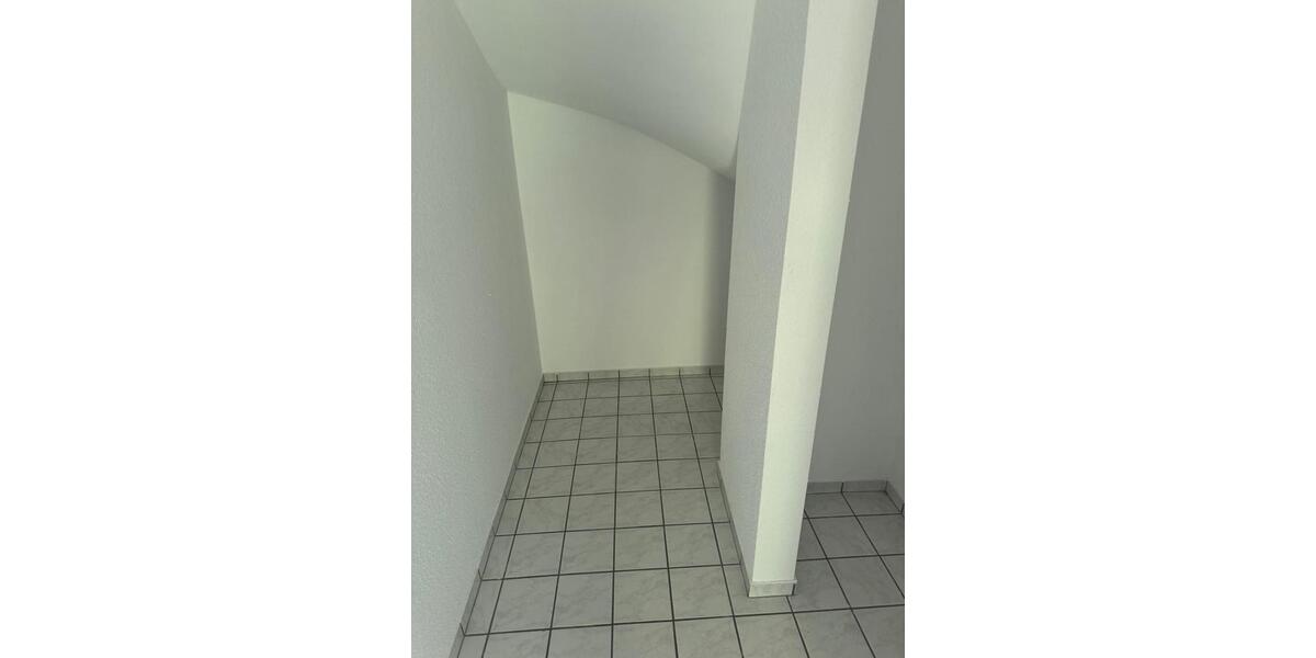 Etagenwohnung Sundern (Sauerland) - 2 Zimmer, 45 m&sup2;, 600&euro; | Angebot:24382881