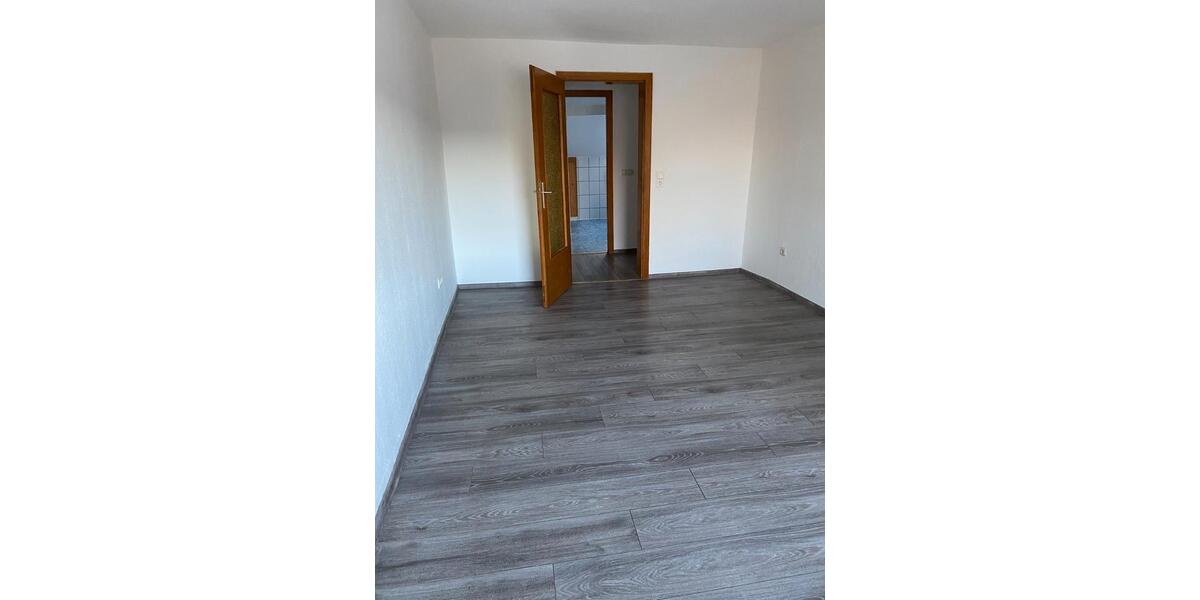 Dachgeschoßwohnung Lüdenscheid Staberg - 3 Zimmer, 60 m&sup2;, 420&euro; | Angebot:26085226